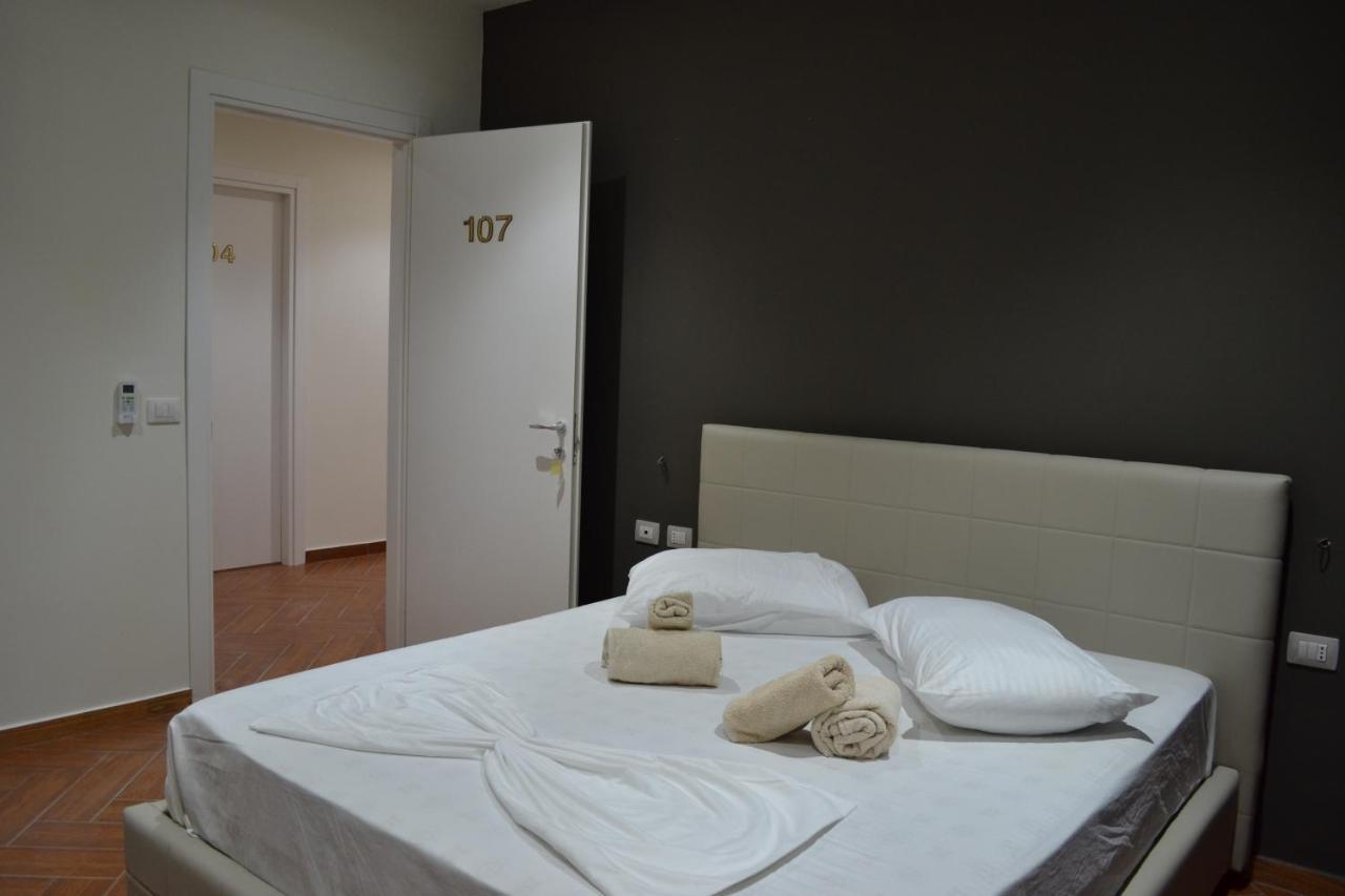 Hotel Kavalona Park Vlorë Exterior foto