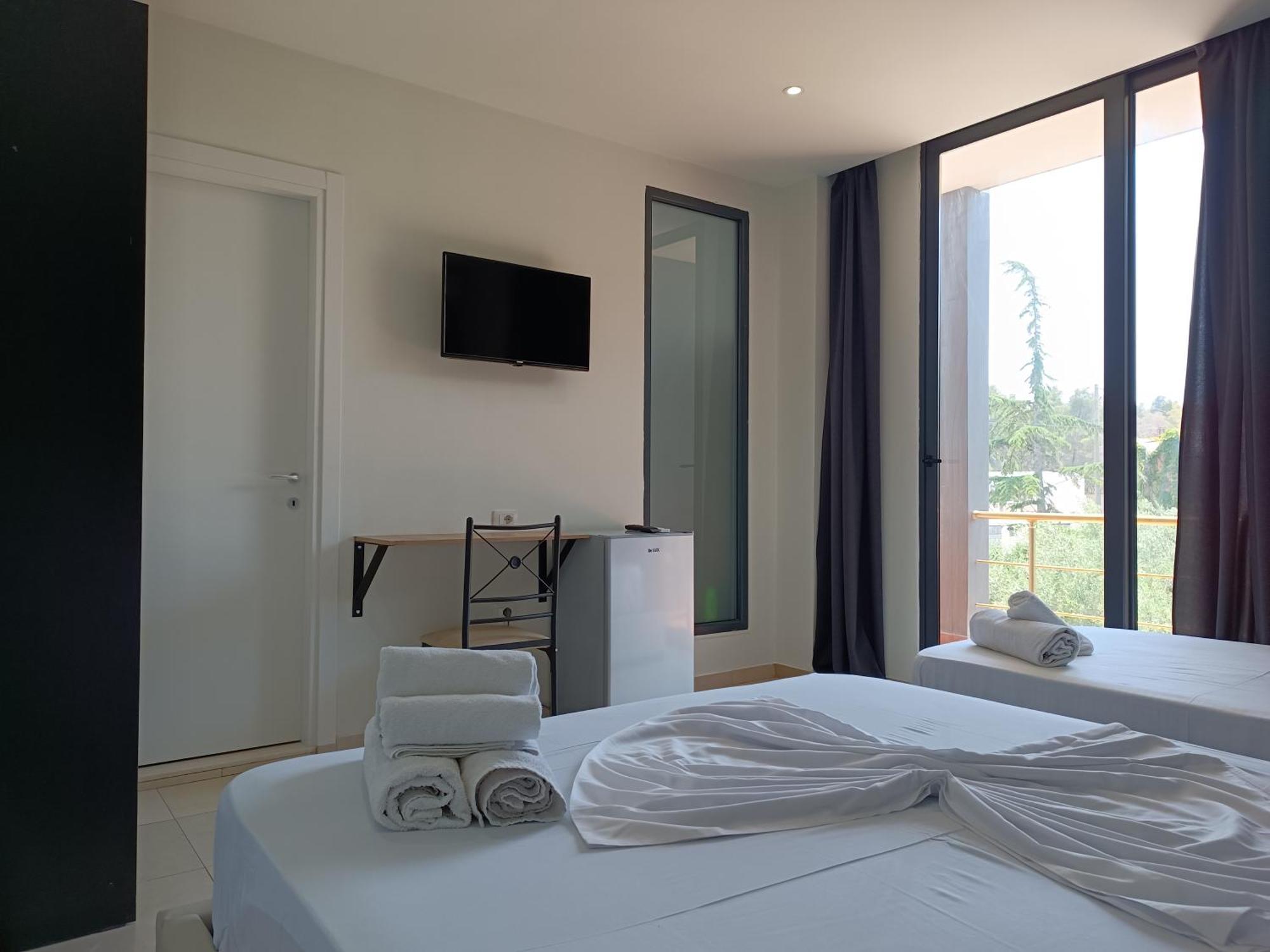 Hotel Kavalona Park Vlorë Zimmer foto