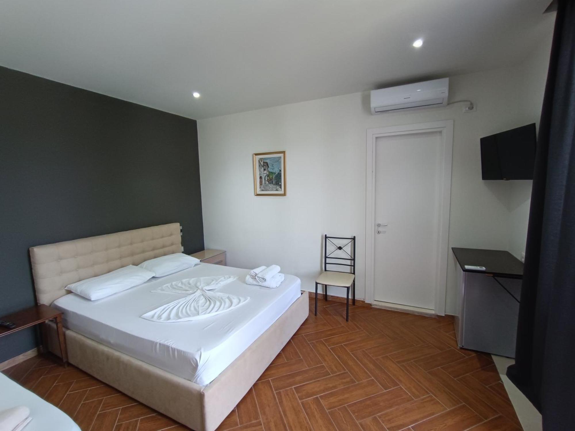 Hotel Kavalona Park Vlorë Zimmer foto
