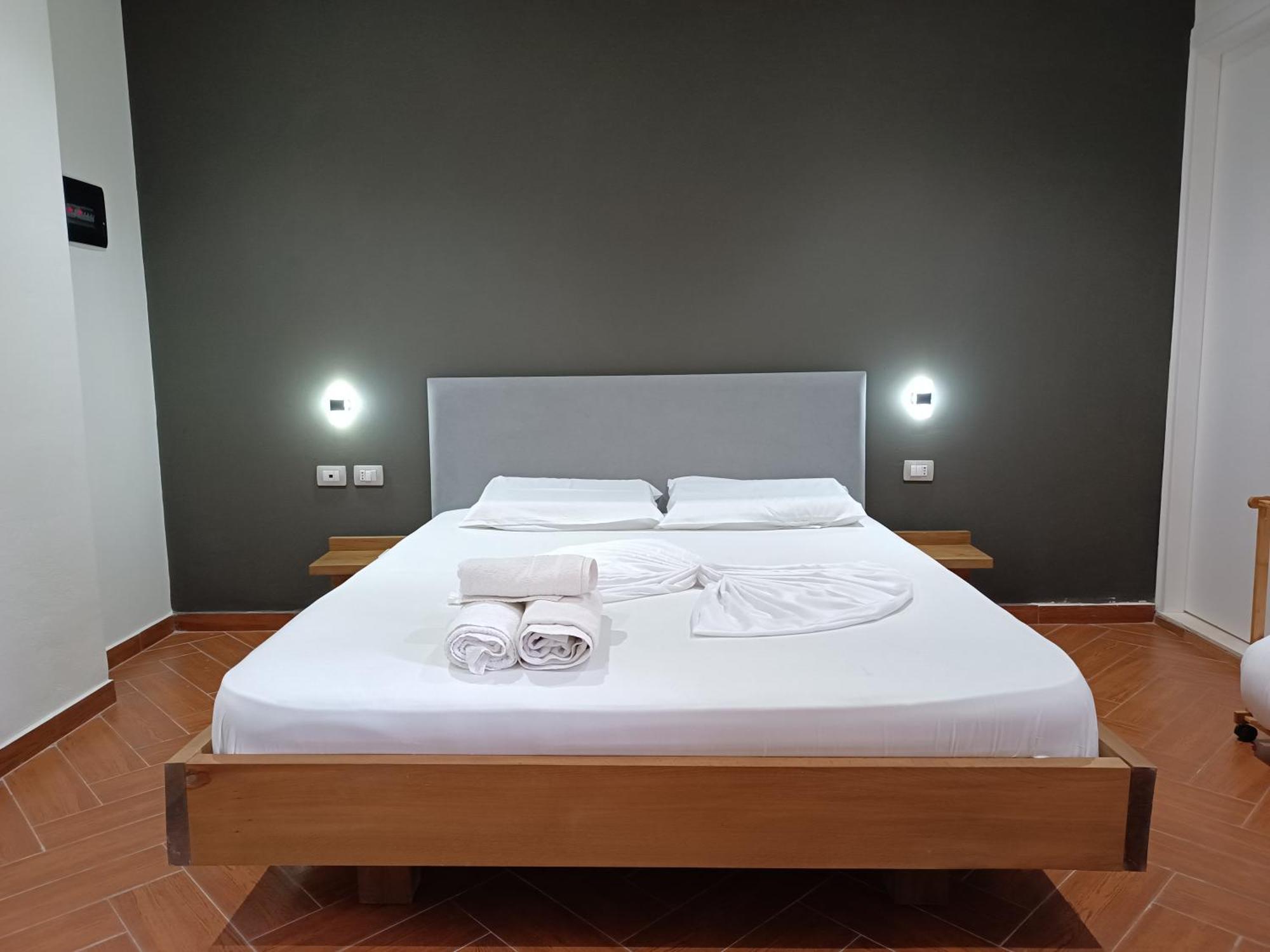Hotel Kavalona Park Vlorë Zimmer foto