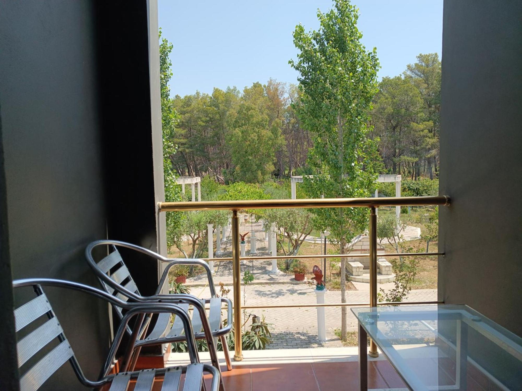 Hotel Kavalona Park Vlorë Zimmer foto